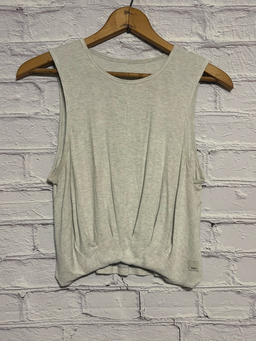 Vuori Sleeveless Ribbed Crop Tank